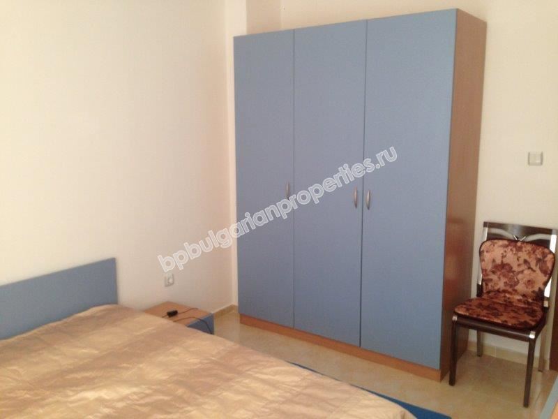 Меблированная квартира с двумя спальнями на Солнечном Берегу по выгодной цене!