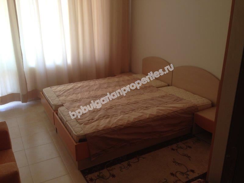 Меблированная квартира с двумя спальнями на Солнечном Берегу по выгодной цене!