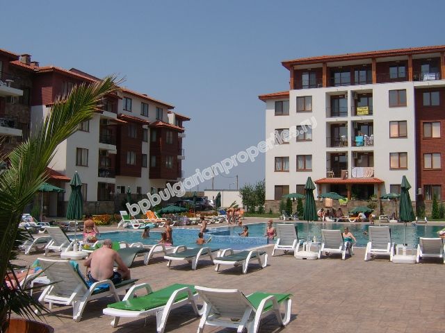 Обставленная однокомнатная квартира на продажу до пляжа в курорте Равда