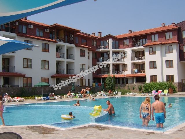 Обставленная однокомнатная квартира на продажу до пляжа в курорте Равда