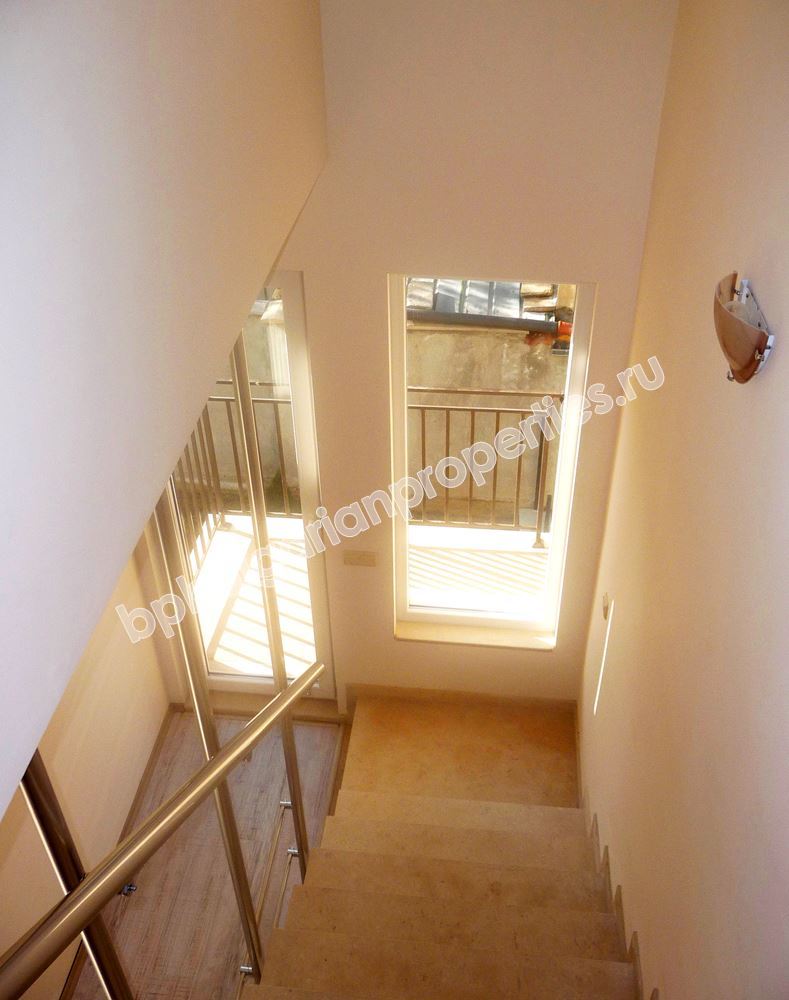 Трехэтажные дома-таунхаусы по выгодной цене в городе Черноморец