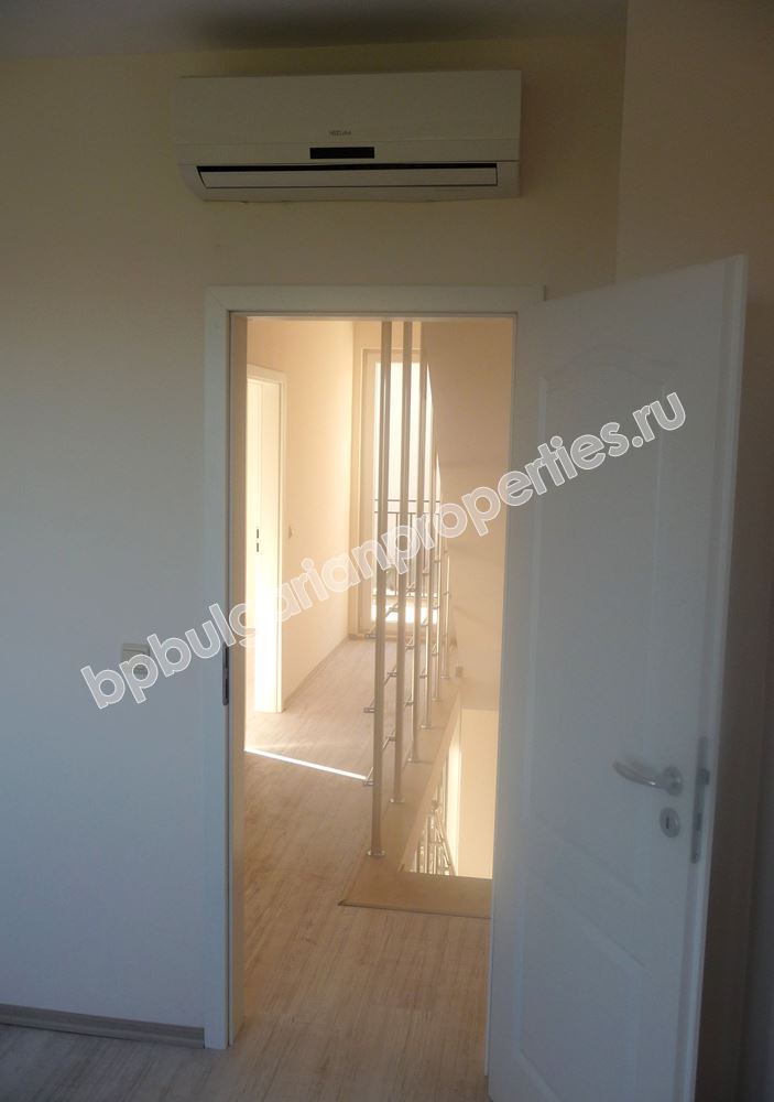 Трехэтажные дома-таунхаусы по выгодной цене в городе Черноморец