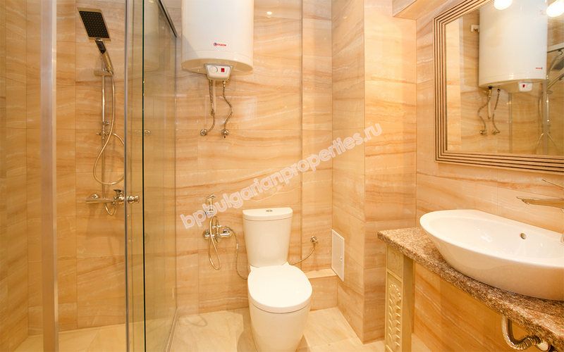 Люксовые квартиры с видом на море до пляжа в курорте Золотые пески