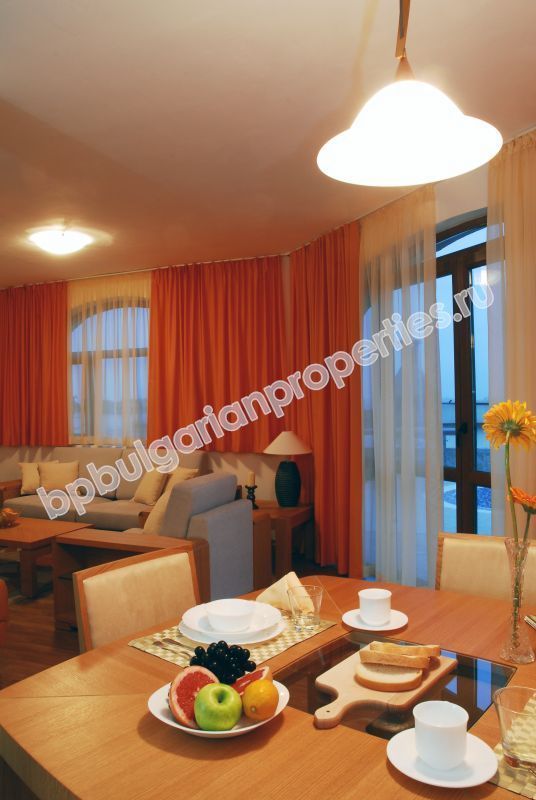 На продажу люксовые виллы в новом комплексе недалеко от моря