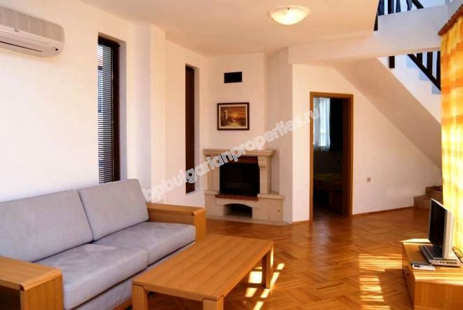 На продажу люксовые виллы в новом комплексе недалеко от моря