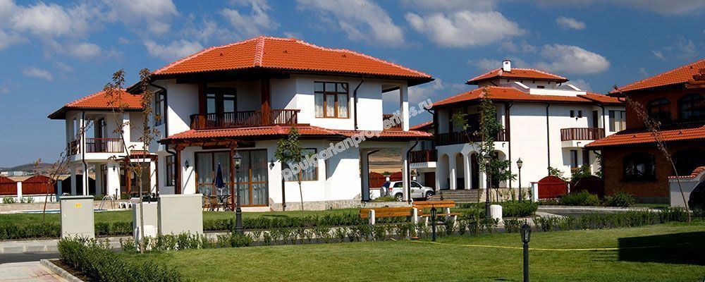 На продажу люксовые виллы в новом комплексе недалеко от моря