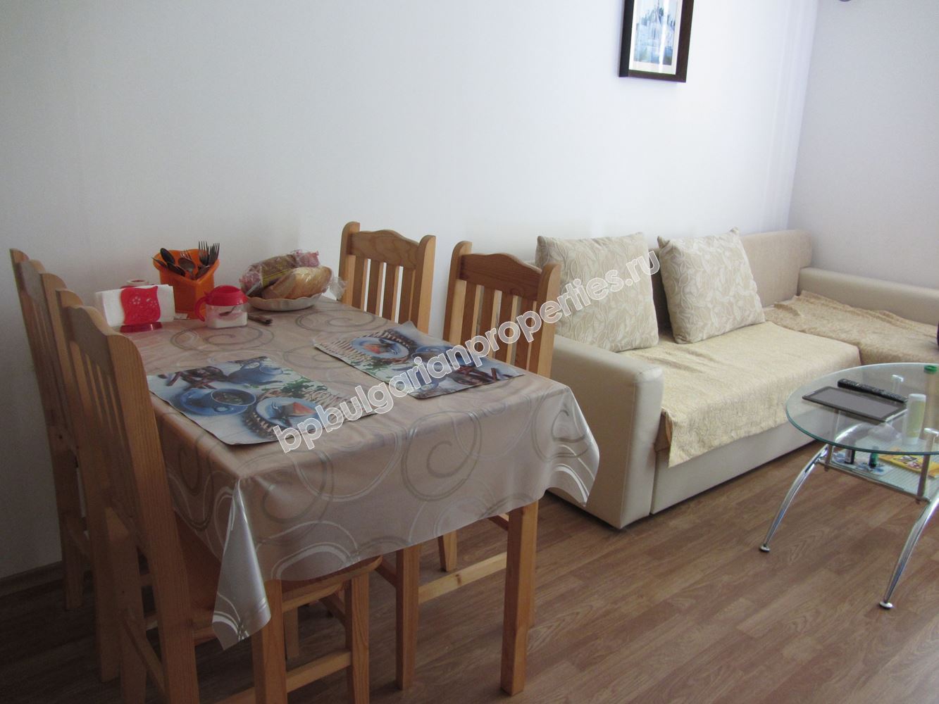 Недорогая двухкомнатная квартира близко от цента Солнечного Берега