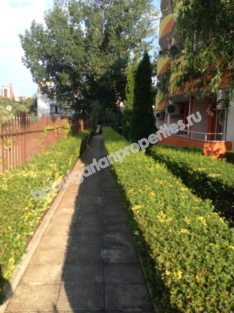 Выгодная студия для инвестиции в центре Солнечного Берега