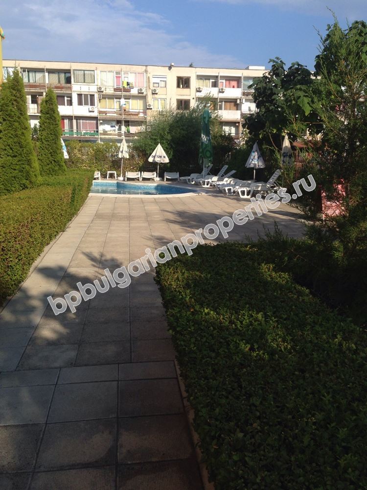 Выгодная студия для инвестиции в центре Солнечного Берега