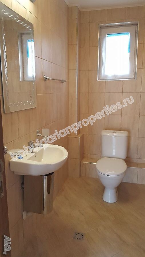 Новый двухэтажный дом с мебелью всего в 10 км от моря, обл. Бургас