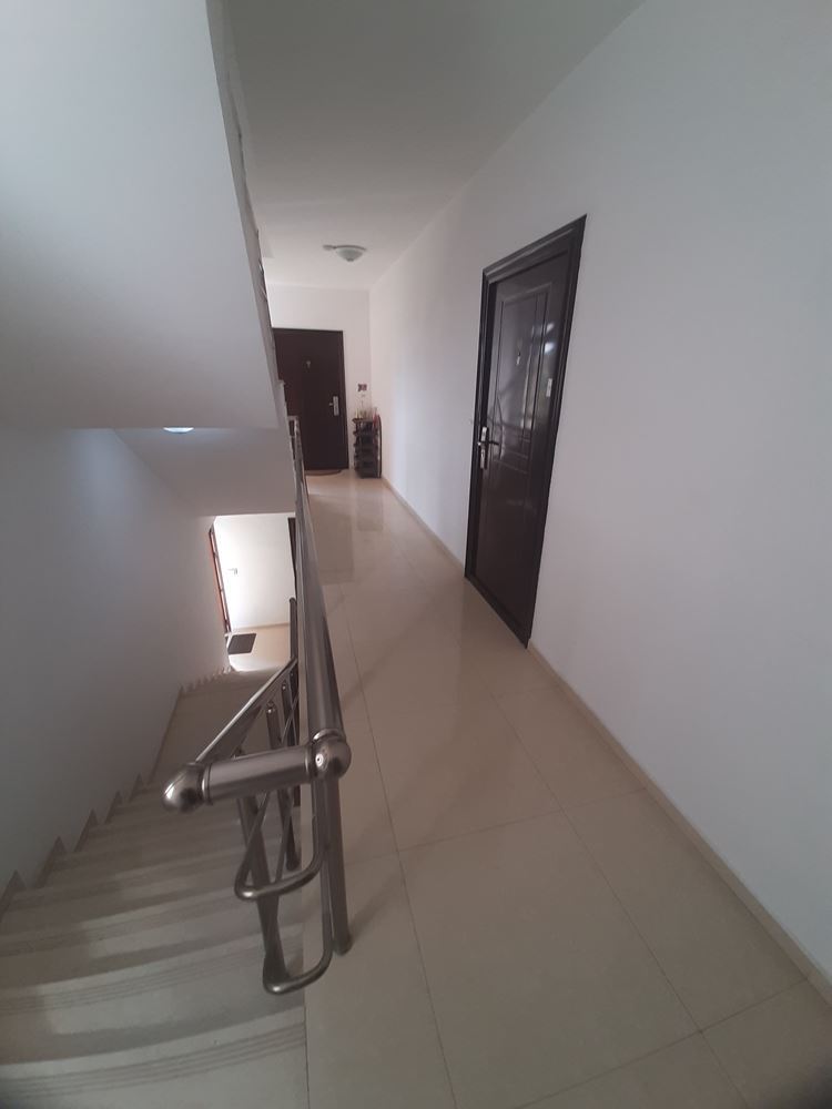 Меблированная квартира в комплексе для круглогодичного проживания в Равде