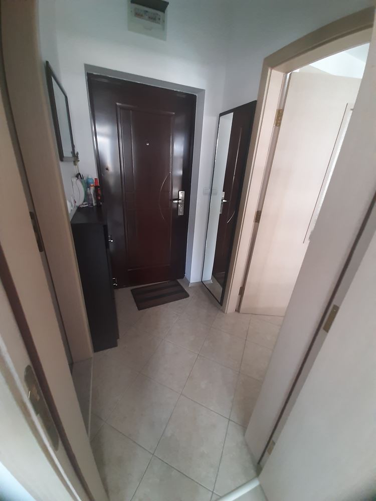 Меблированная квартира в комплексе для круглогодичного проживания в Равде