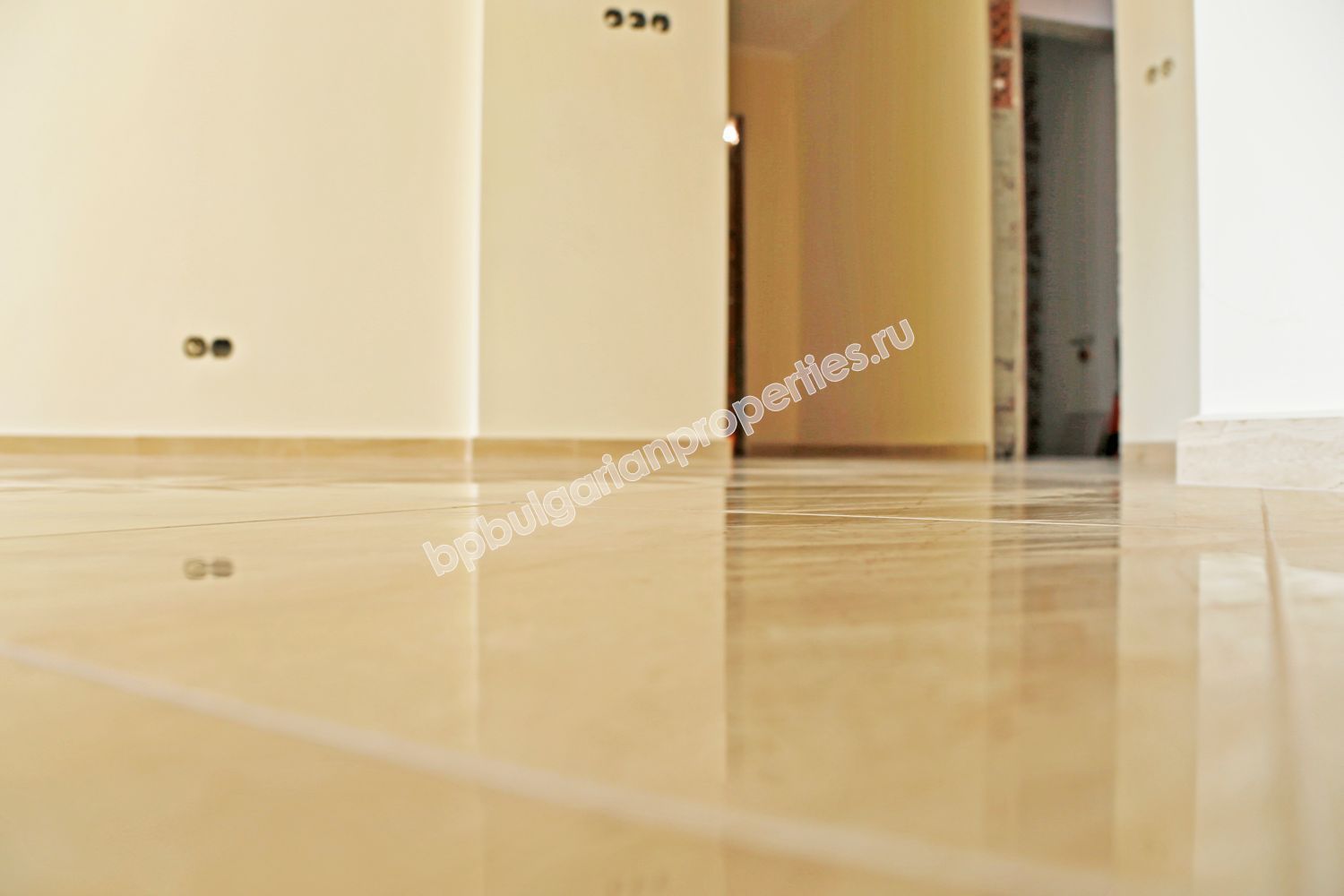 Люксовый двухэтажный дом на продажу возле курорта Святой Влас