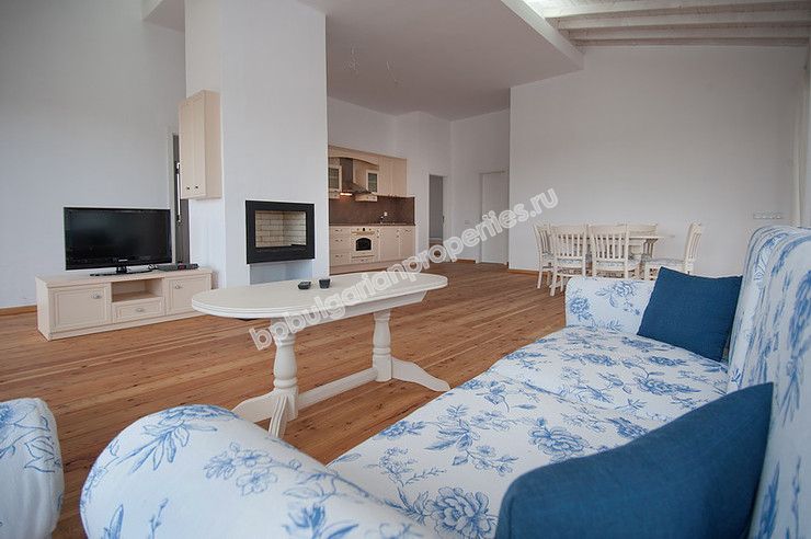 Шикарные дома с видом на море на продажу в курорте Лозенец