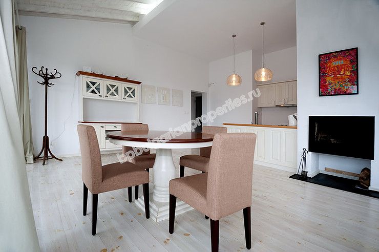 Шикарные дома с видом на море на продажу в курорте Лозенец