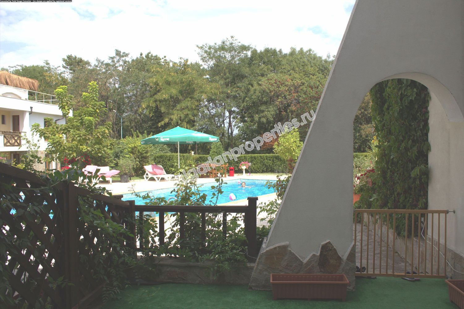 Шикарный двухкомнатный меблированный апартамент на продажу на первой линии моря в городе Созополь Шикарный двухкомнатный меблированный апартамент на продажу на первой линии моря в городе Созополь