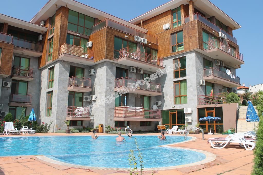 Студия в закрытом комплексе близко от Солнечного Берега НЕДОРОГО!