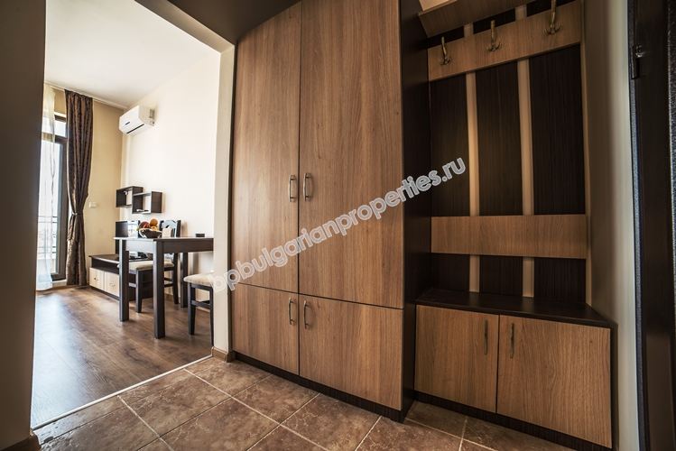 Новая меблированная студия на продажу близко к пляжу в городе Несебр