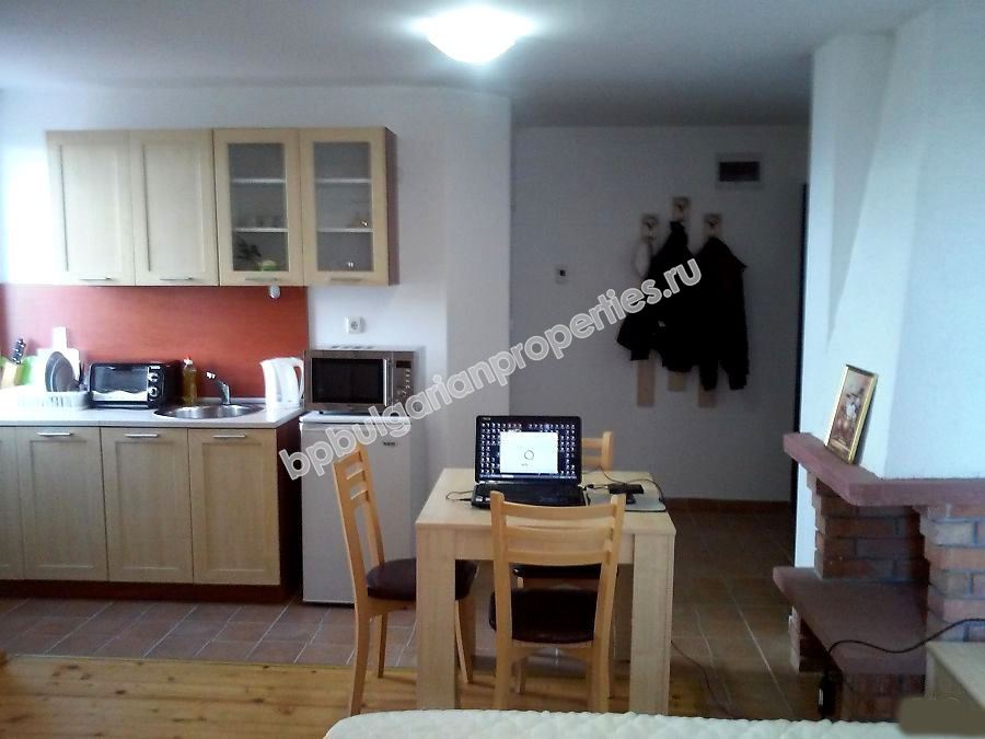 Меблированная однокомнатная квартира-студия на продажу в лыжном курорте Банско