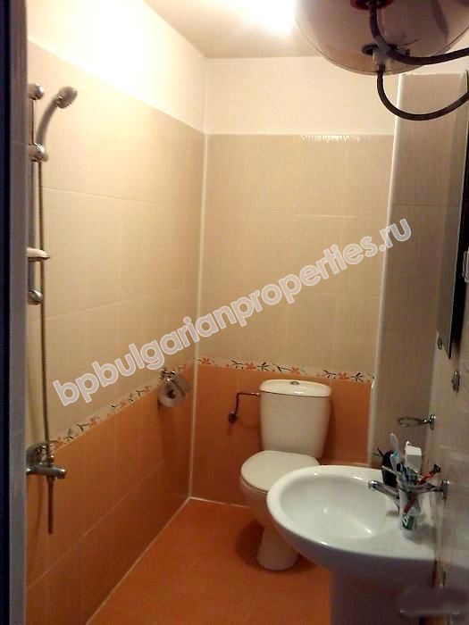 Меблированная однокомнатная квартира-студия на продажу в лыжном курорте Банско