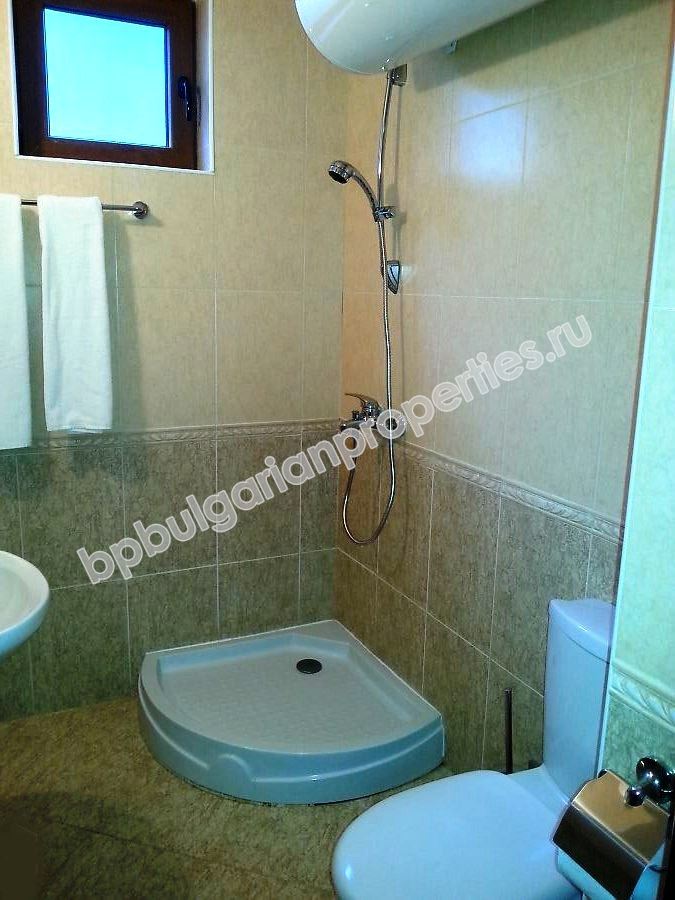 Шикарная двухкомнатная меблированная квартира на продажу в горнолыжном курорте Пампорово