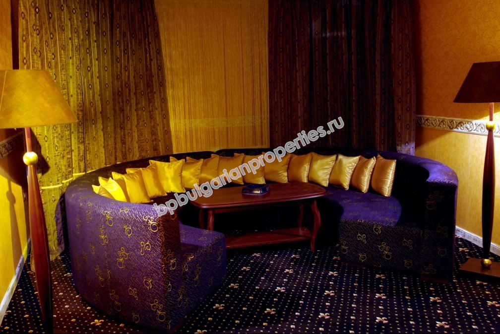 Шикарная двухкомнатная меблированная квартира на продажу в горнолыжном курорте Пампорово