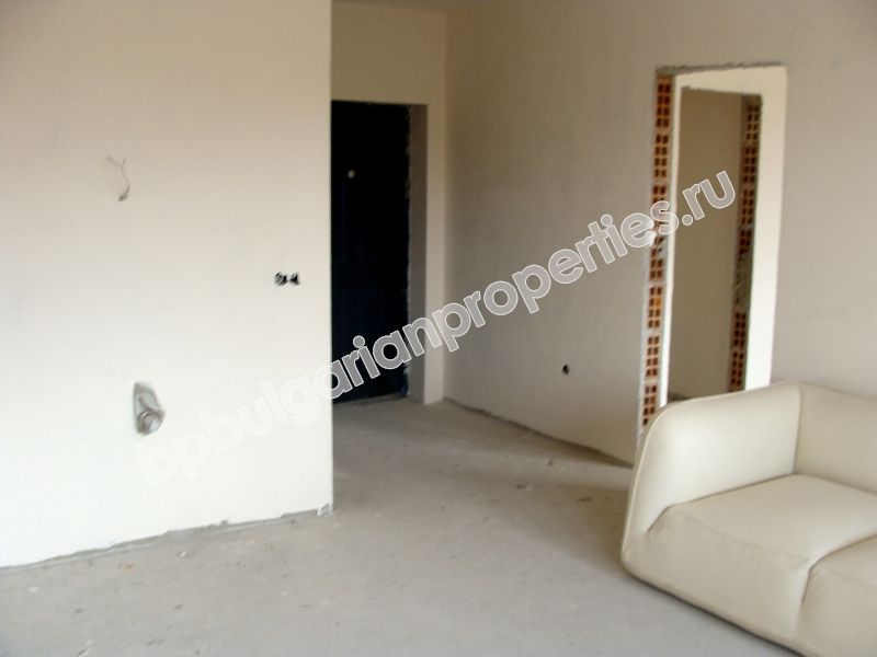 Двухкомнатная квартира на продажу в новом здании в квартале Сарафово