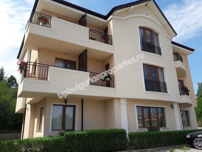 Большая однокомнатная квартира с мебелью близко от пляжа в Бяла Большая однокомнатная квартира с мебелью близко от пляжа в Бяла