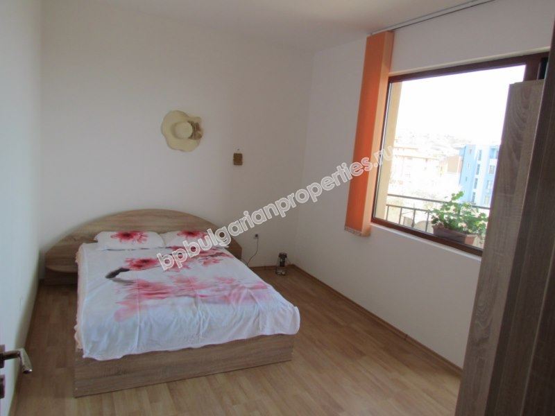 Меблированная квартира с видом на море в центральной части Бяла