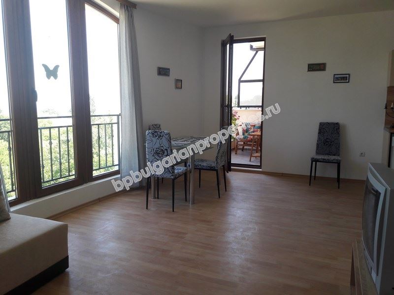 Меблированная квартира с видом на море в центральной части Бяла