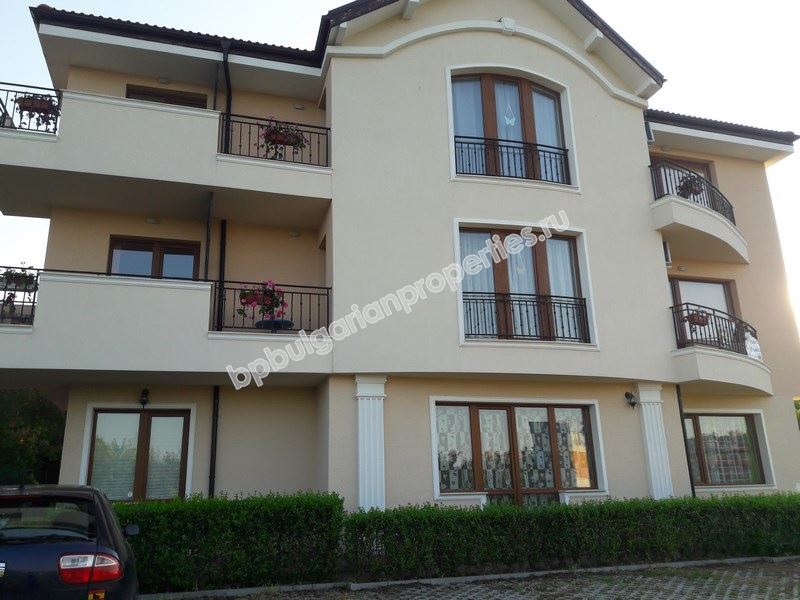 Меблированная квартира с видом на море в центральной части Бяла