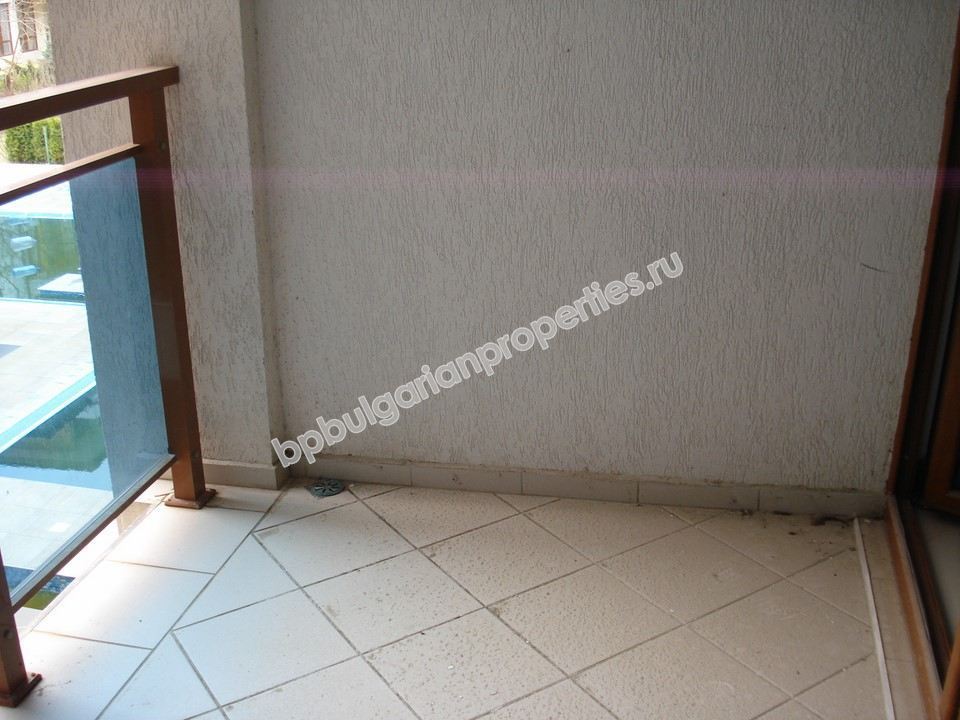 Двухкомнатная квартира с одной спальней в центре курорта Солнечный берег