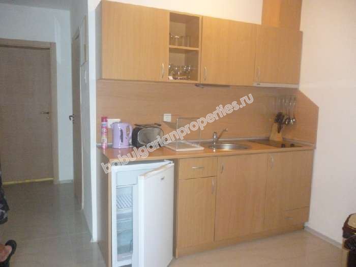 Двухкомнатная квартира с одной спальней в центре курорта Солнечный берег