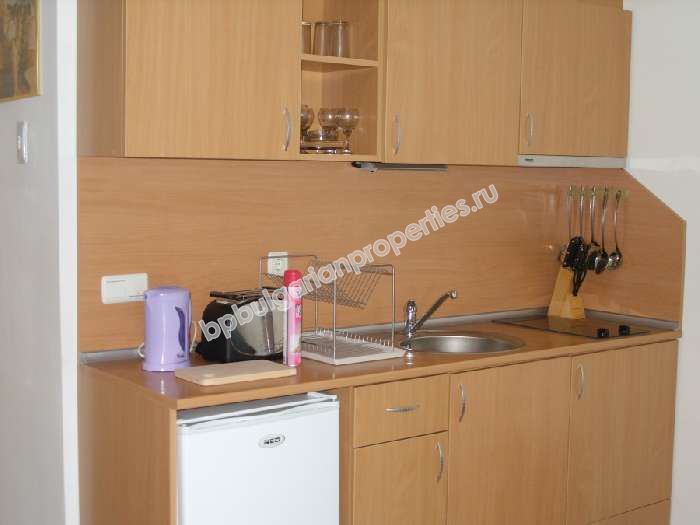 Двухкомнатная квартира с одной спальней в центре курорта Солнечный берег