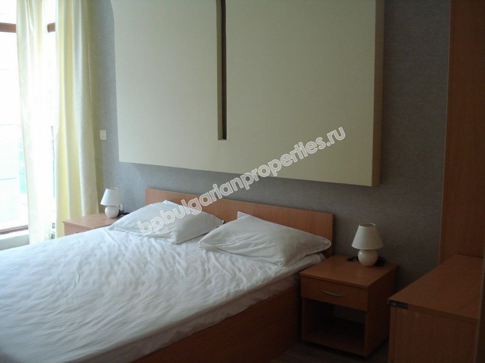 Двухкомнатная квартира с одной спальней в центре курорта Солнечный берег