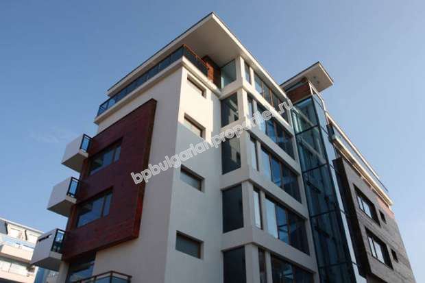 Двухкомнатная квартира с одной спальней в центре курорта Солнечный берег