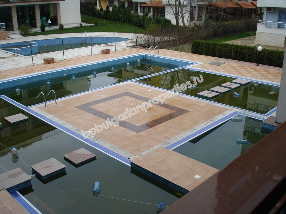 Двухкомнатная квартира с одной спальней в центре курорта Солнечный берег