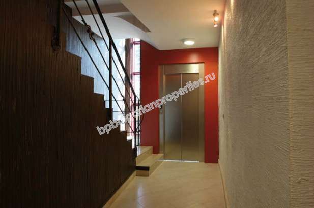 Двухкомнатная квартира с одной спальней в центре курорта Солнечный берег