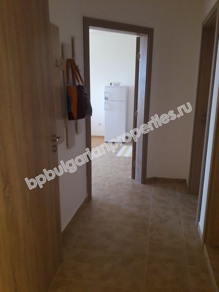 Большая меблированная квартира с видом на море для ПМЖ  в курорте Бяла