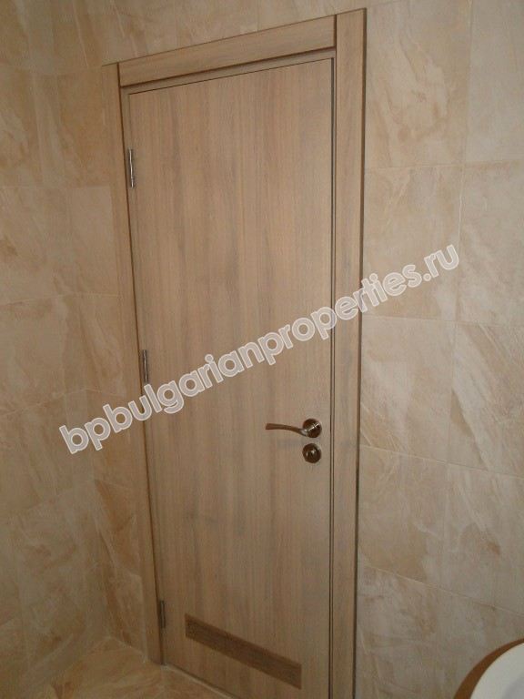 Новая однокомнатная квартира-студия на продажу близко к пляжу в курорте Бяла