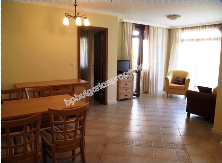 Меблированная двухкомнатная квартира на продажу в городе Созополь