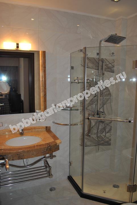 Трехкомнатная квартира в комплексе-люкс на Солнечном Берегу по супер-цене