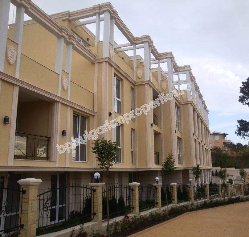 Квартиры в закрытом жилом комплексе близко от моря, Евксиноград