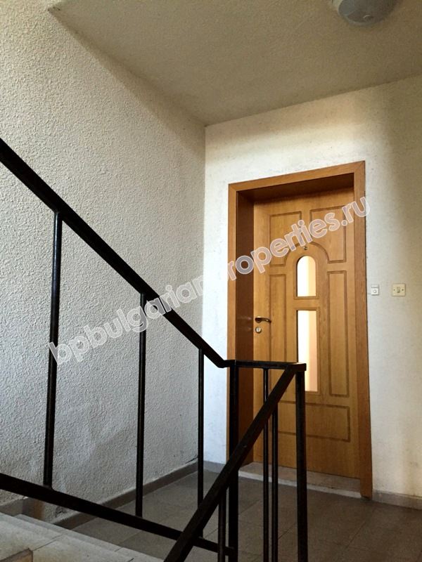 5-спальная меблированная квартира на продажу на второй линии от моря в курорте Равда