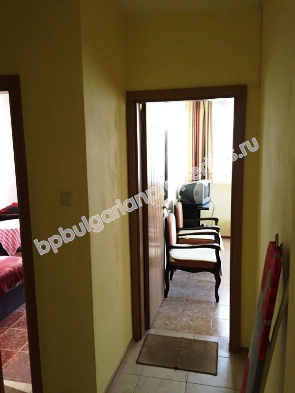 5-спальная меблированная квартира на продажу на второй линии от моря в курорте Равда