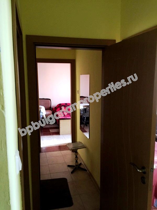 5-спальная меблированная квартира на продажу на второй линии от моря в курорте Равда