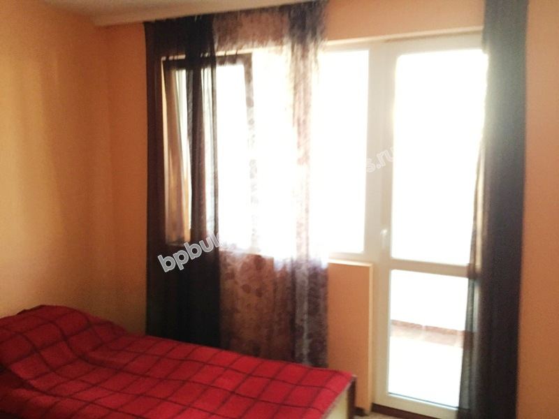 5-спальная меблированная квартира на продажу на второй линии от моря в курорте Равда