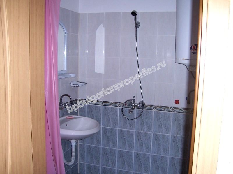 5-спальная меблированная квартира на продажу на второй линии от моря в курорте Равда