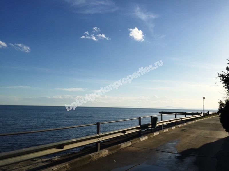 5-спальная меблированная квартира на продажу на второй линии от моря в курорте Равда