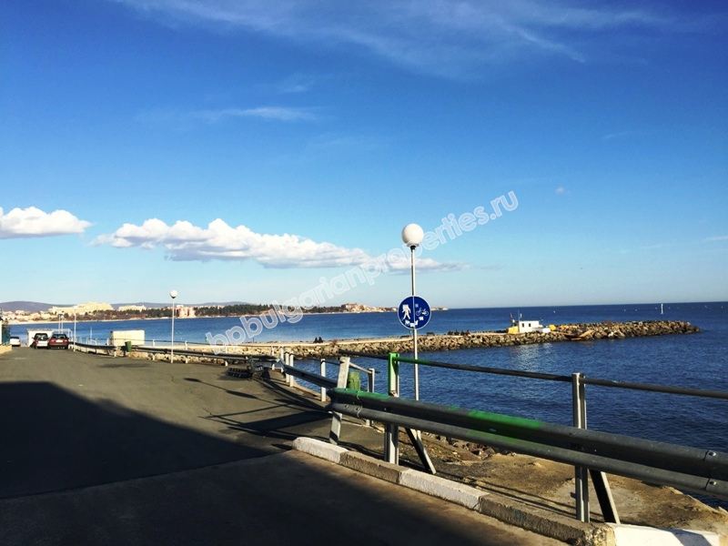 5-спальная меблированная квартира на продажу на второй линии от моря в курорте Равда